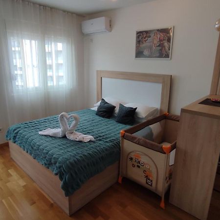 Apartmani Stari Aerodrom Подгорица Экстерьер фото