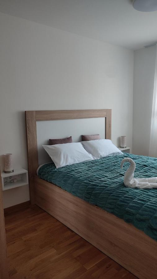 Apartmani Stari Aerodrom Подгорица Экстерьер фото