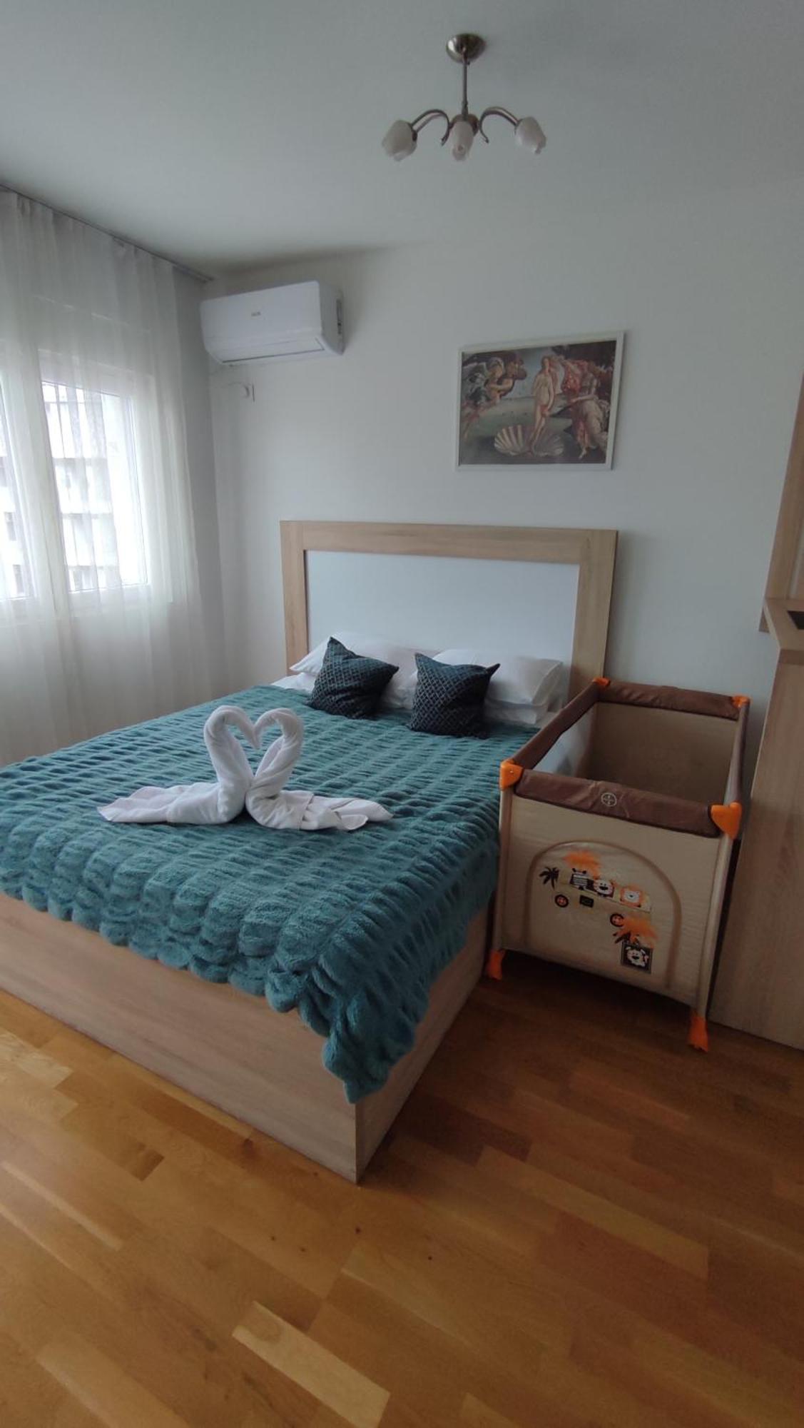 Apartmani Stari Aerodrom Подгорица Экстерьер фото